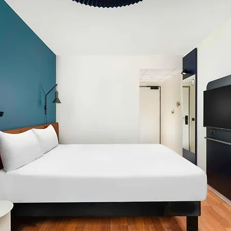Ibis Centrum 3*