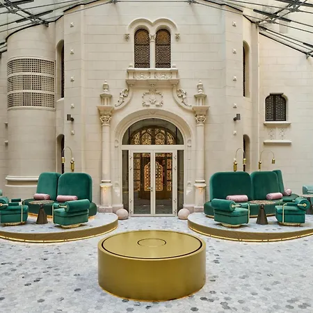 Hotel W 5*
