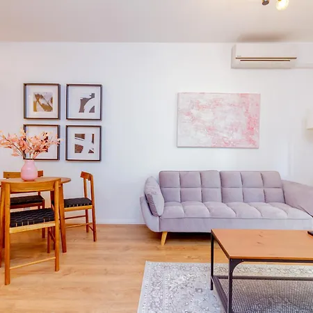 Kiraly Str. Corner Downtown Appartamento *