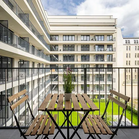 Lucky River Apartment