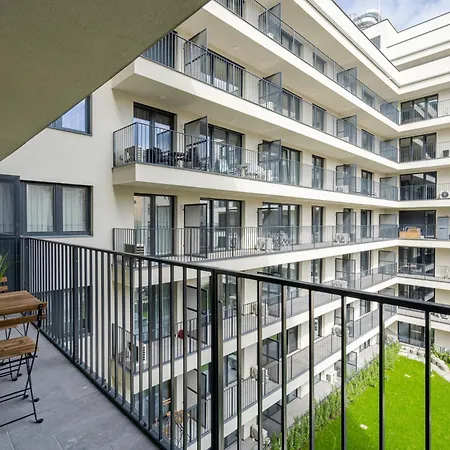 Lucky River Apartment *