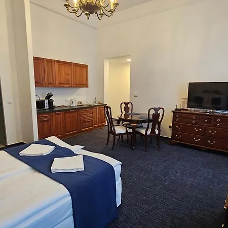 Penzion Opera16 Guestrooms *