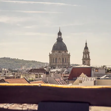 Opera Panoramic Penthouse Apartment