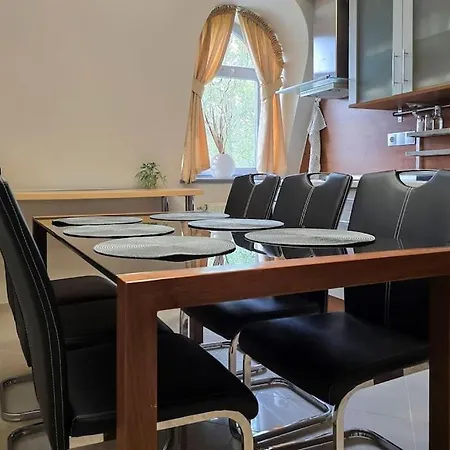 Quattroporte Апартаменты *
