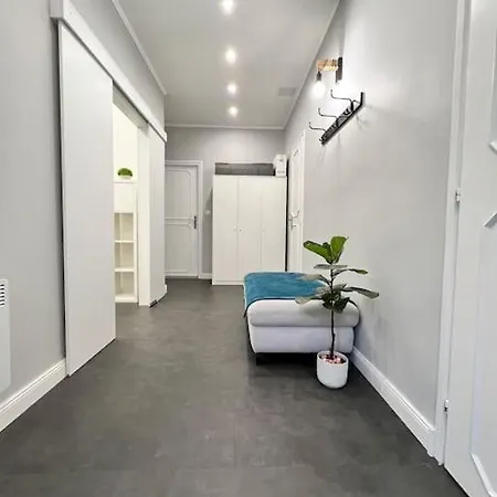 Apartment Center
