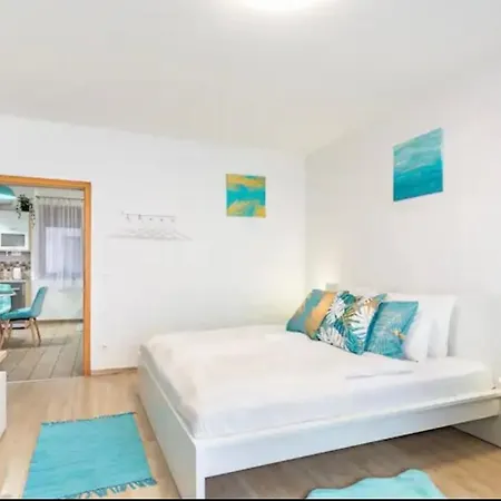Apartament Aurora *