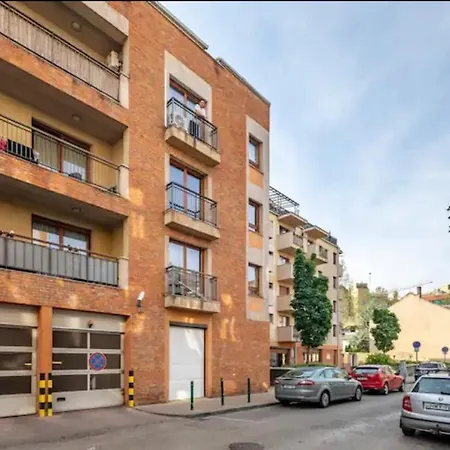 Apartament Aurora *