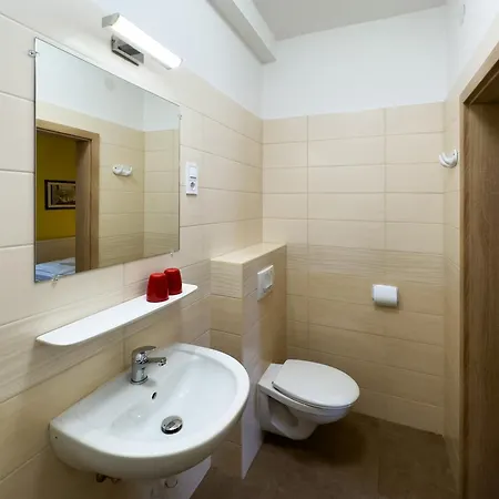 Pensionat Irisz Panzio 3*