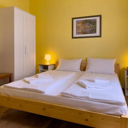 Irisz Panzio Pensionat Budapest