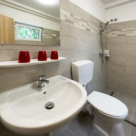 Irisz Panzio Budapest