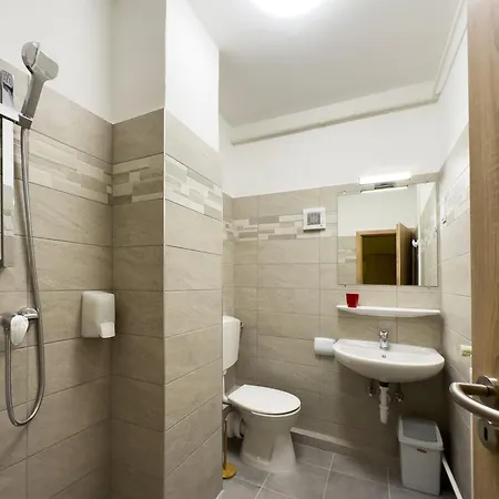Irisz Panzio 3* Budapest
