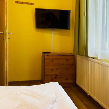 Irisz Panzio 3* Budapest