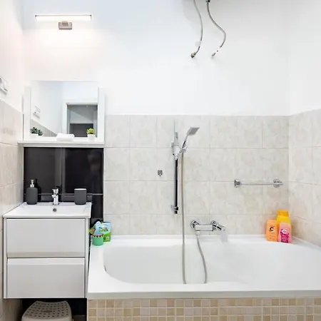 Apartment Comfy Easy Parking