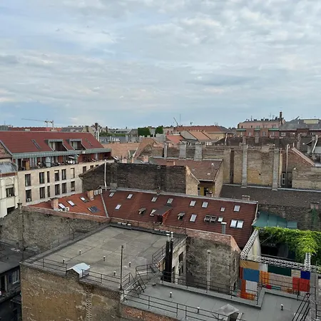 Apartament Rustic Downtown 106 M2 *