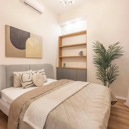 Apartment Exclusive Stylish By Prestige Homes Next To The Oktogon Budapest