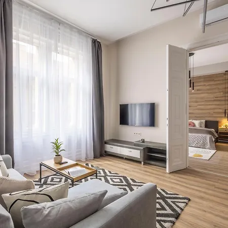 Apartment Exclusive Stylish By Prestige Homes Next To The Oktogon Budapest