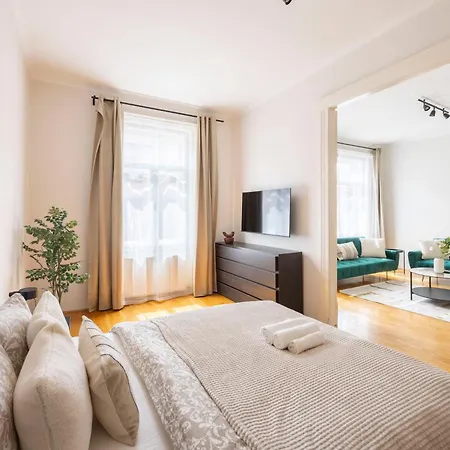 Stylish & Cozy Center By Prestige Homes Apartment Budapest