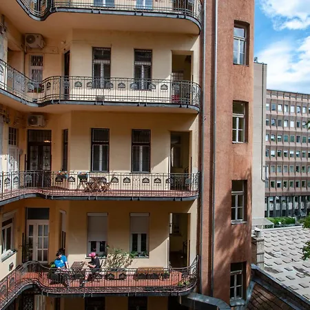Spacious Family Along River Side, In The Heart Of Buda * Budapest