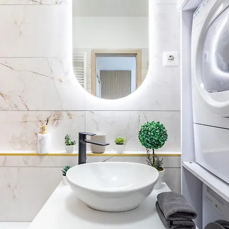 Apartament Cozy At Residential Area - Free Street Parking