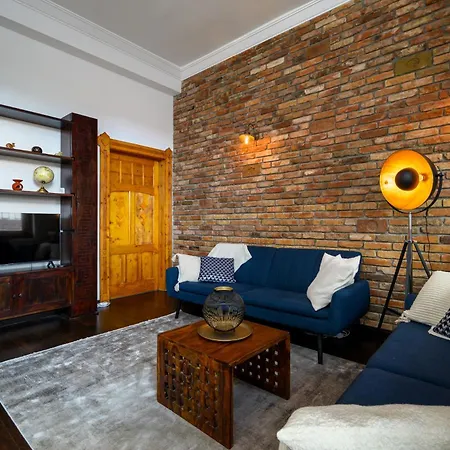 Apartament Rustic Downtown 106 M2