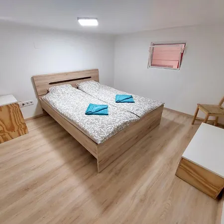 Mega * Budapešť