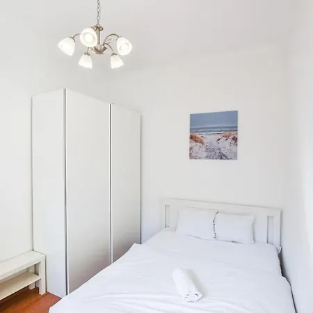 Cityscape Budget Kalvin Apartment *
