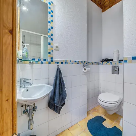 Guest house Acme