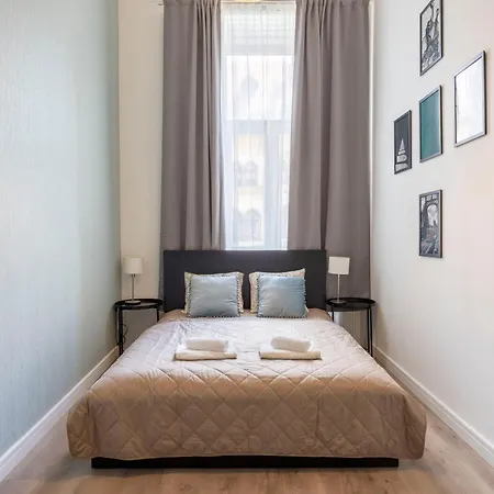 Spacious Cozy With 4bedroom In The Heart Of Bp *