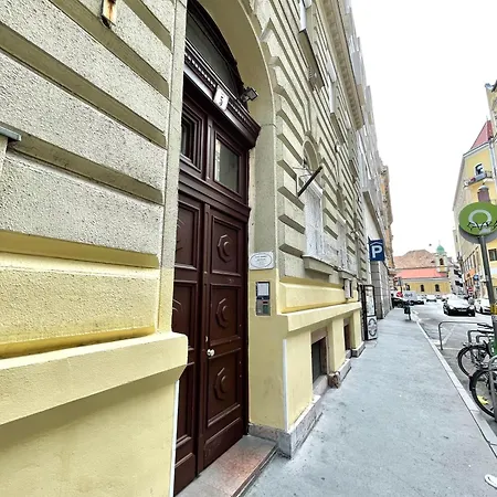 Apartament Free Air Conditioner Nature Near Gozsdu With Free Coffee *