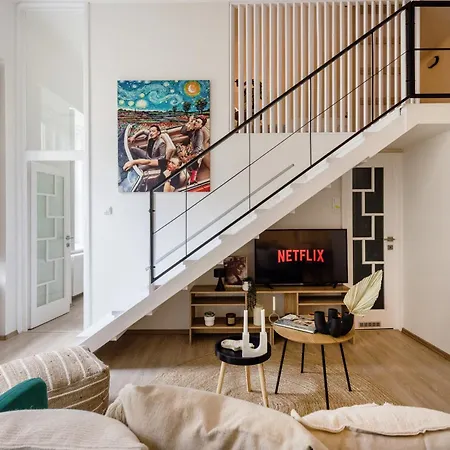 Chic 3br Heart Of District 7- Gem * Budapest