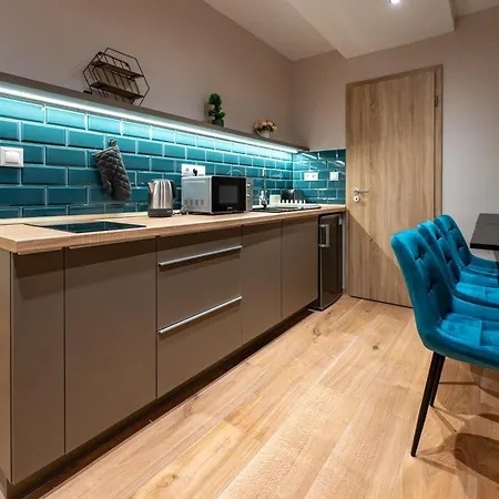 Apartment Astoria R92 Two Bedroom *