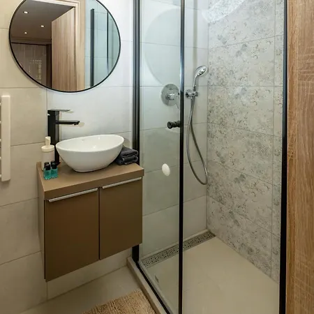 Apartment Astoria R92 Two Bedroom