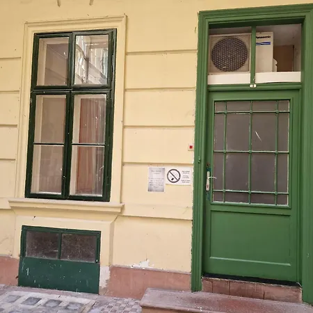 Apartment 4 2.