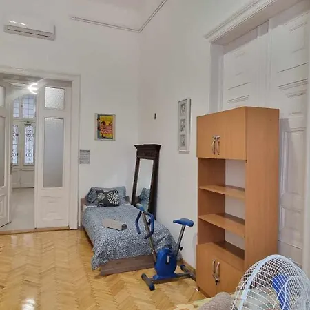 Lookery Homestay Budapest
