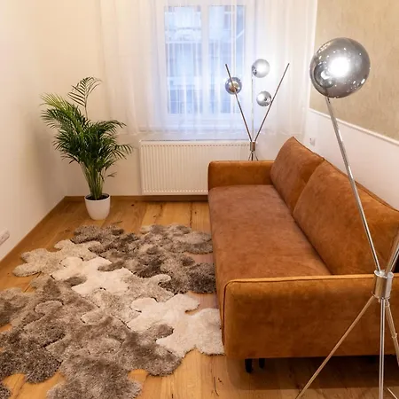 Oktogon Luxury Apartment Budapest