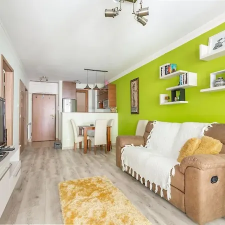 Charming With Quiet Garden In Downtown Apartment Budapest