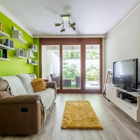 Apartment Charming With Quiet Garden In Downtown