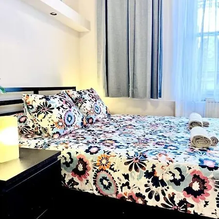 דירה L4 Centre Stylish Flat בודפשט