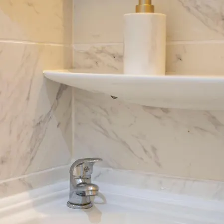 Exclusive Private In The Center Of Bp W 4bedrms, 4 Bathrms Apartament Budapeszt