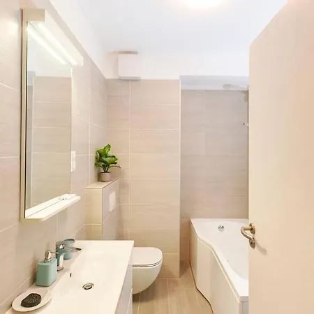 Bb23 New Flat * Budapeste