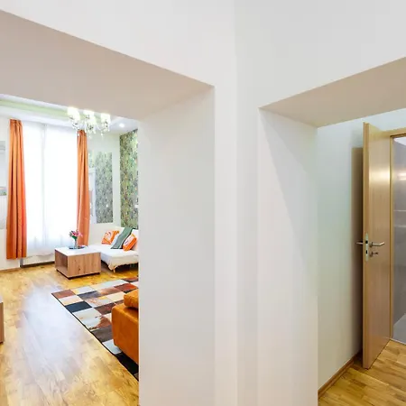 Lovely Designer With Stunning Parliament View * Budapest