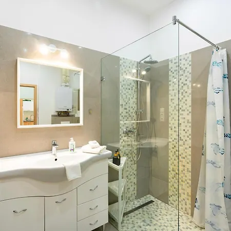 Apartment Lovely Designer With Stunning Parliament View Budapest