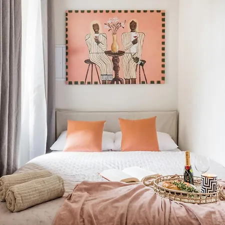Central Oasis - Modern Charm, Timeless Comfort * Budapest