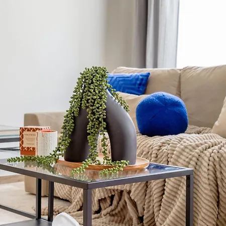 Central Oasis - Modern Charm, Timeless Comfort *
