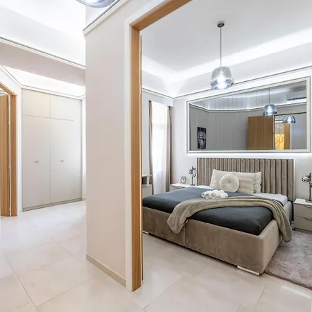 High-end Luxurious Royal In The Heart Of بودابست