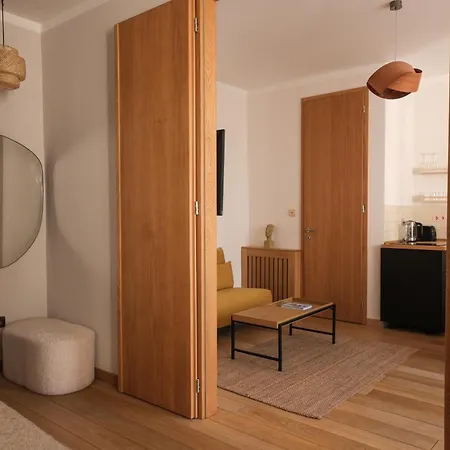 Chic Urban Retreat City Center Apartment Budapest