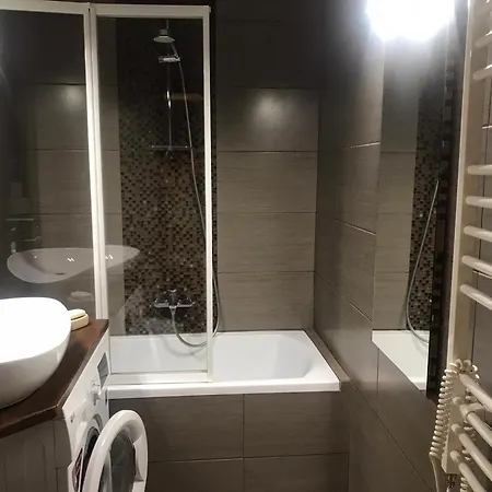 Apartmán Pillango Parki Kis Lakas 15 Percre A Belvarostol Budapešť