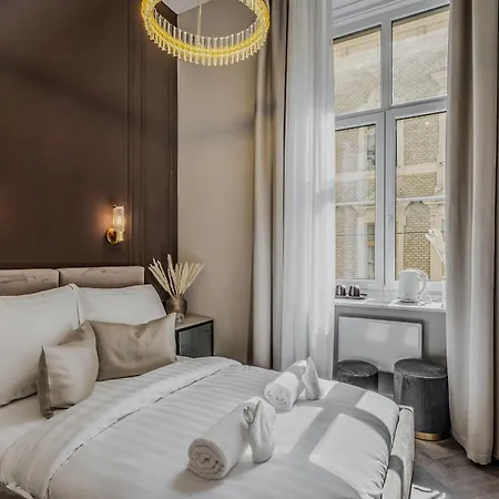Timeless Boutique By Bqa