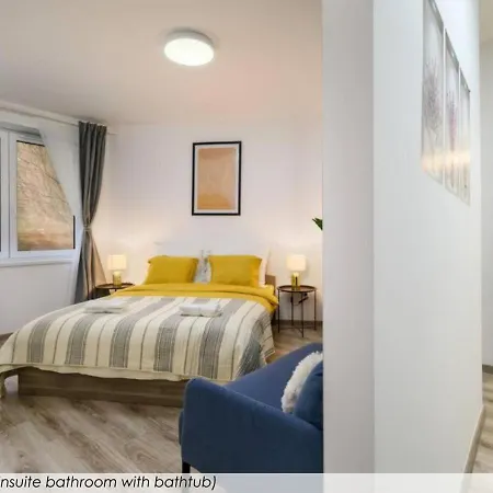 B101 - Liberty Bridge Lovely With Free Parking Apartman