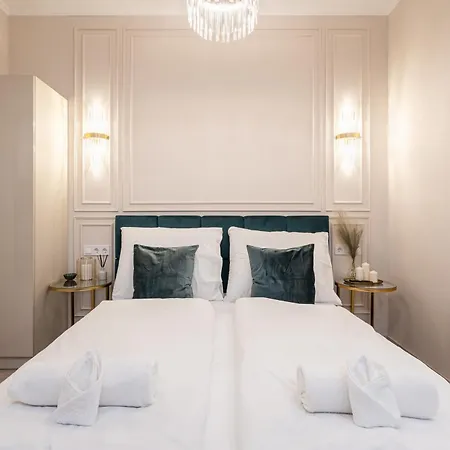 Kiraly 33 - Hidden Gem - Location By Bqa * Budapest